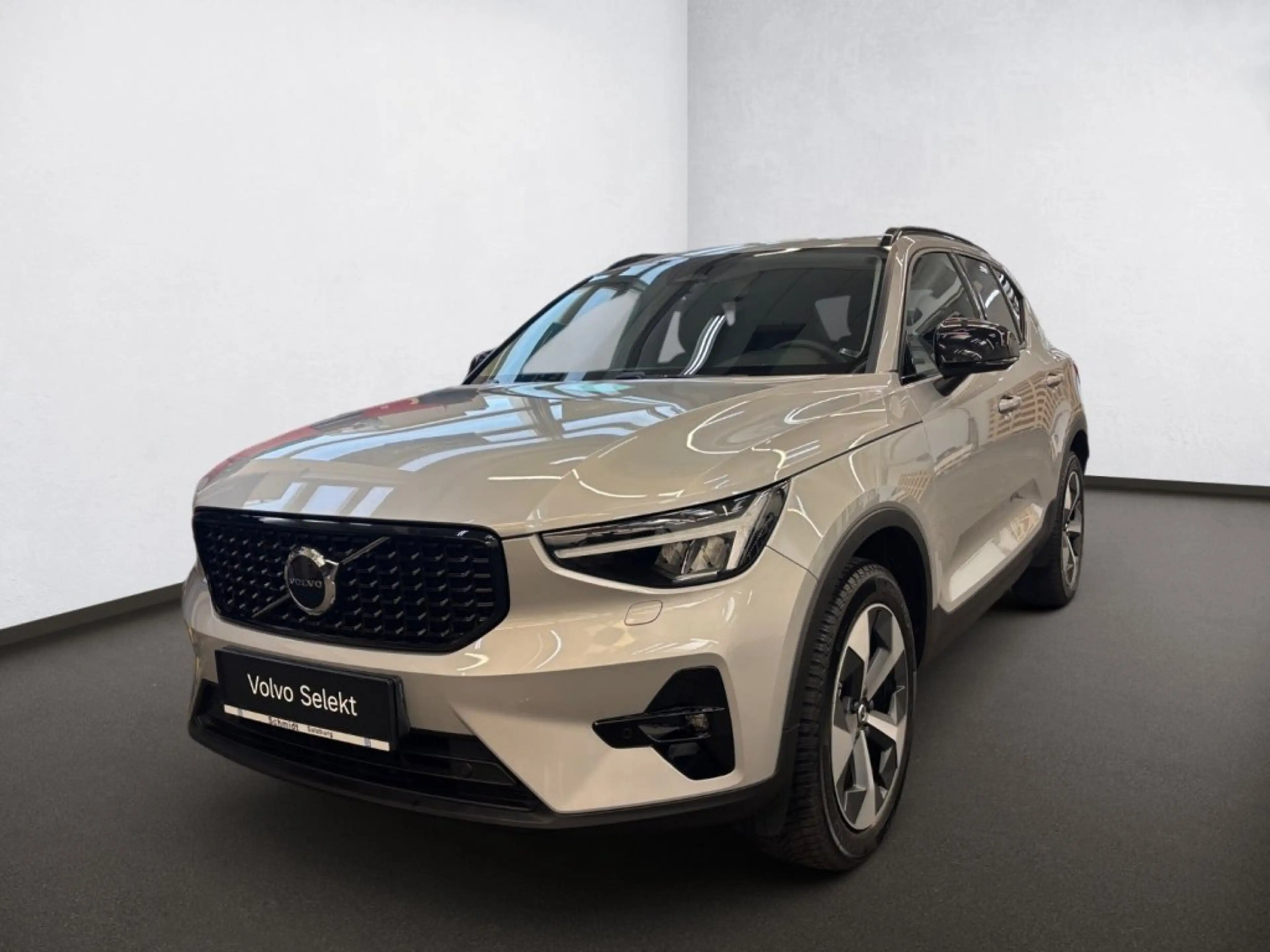 Volvo XC40 B3 Plus Dark Aut.
