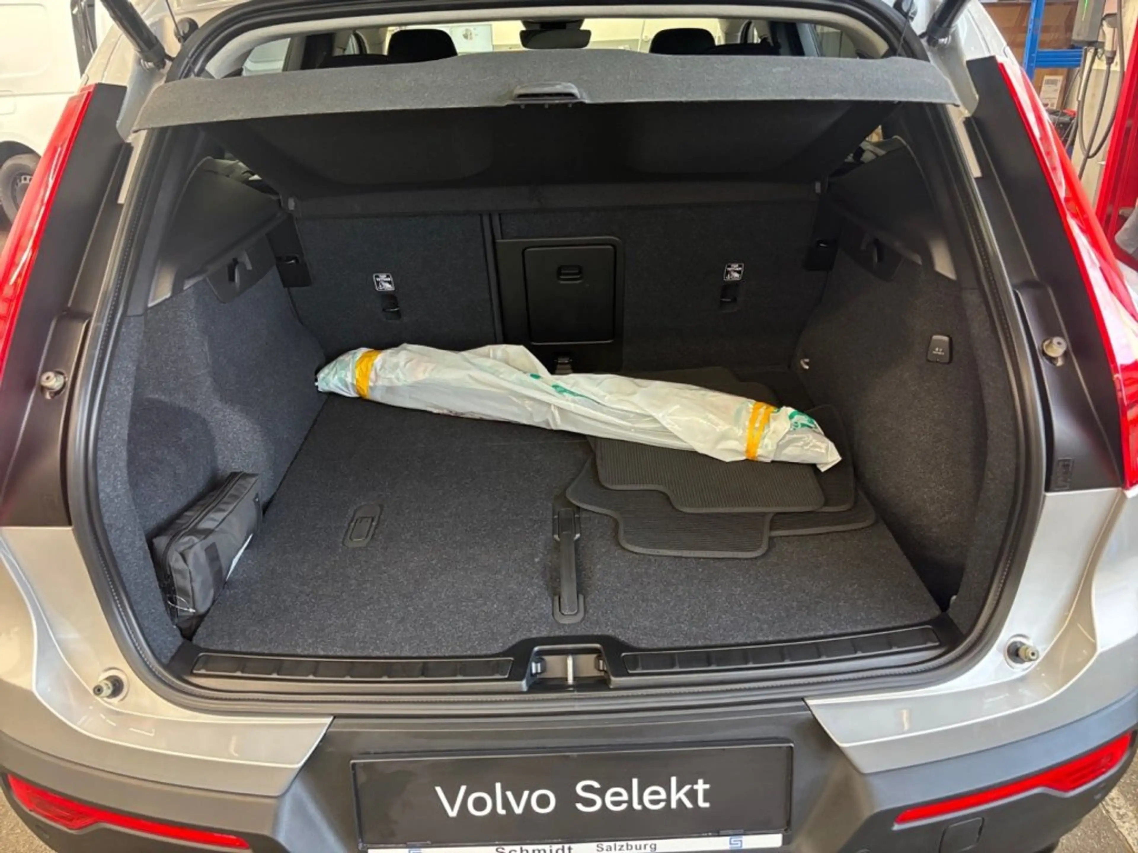 Volvo XC40 B3 Plus Dark Aut. — photo 14