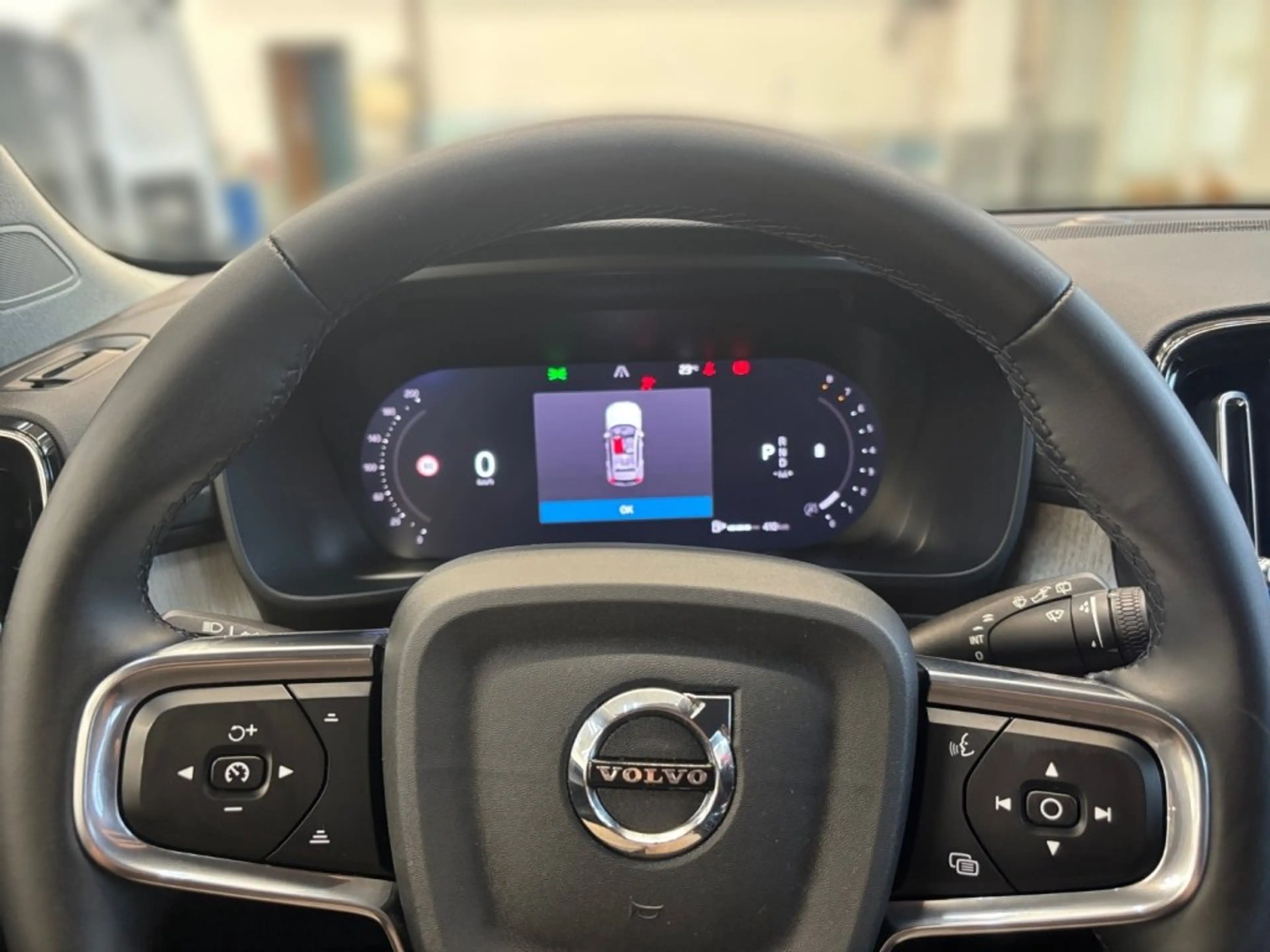 Volvo XC40 B3 Plus Dark Aut. — photo 12