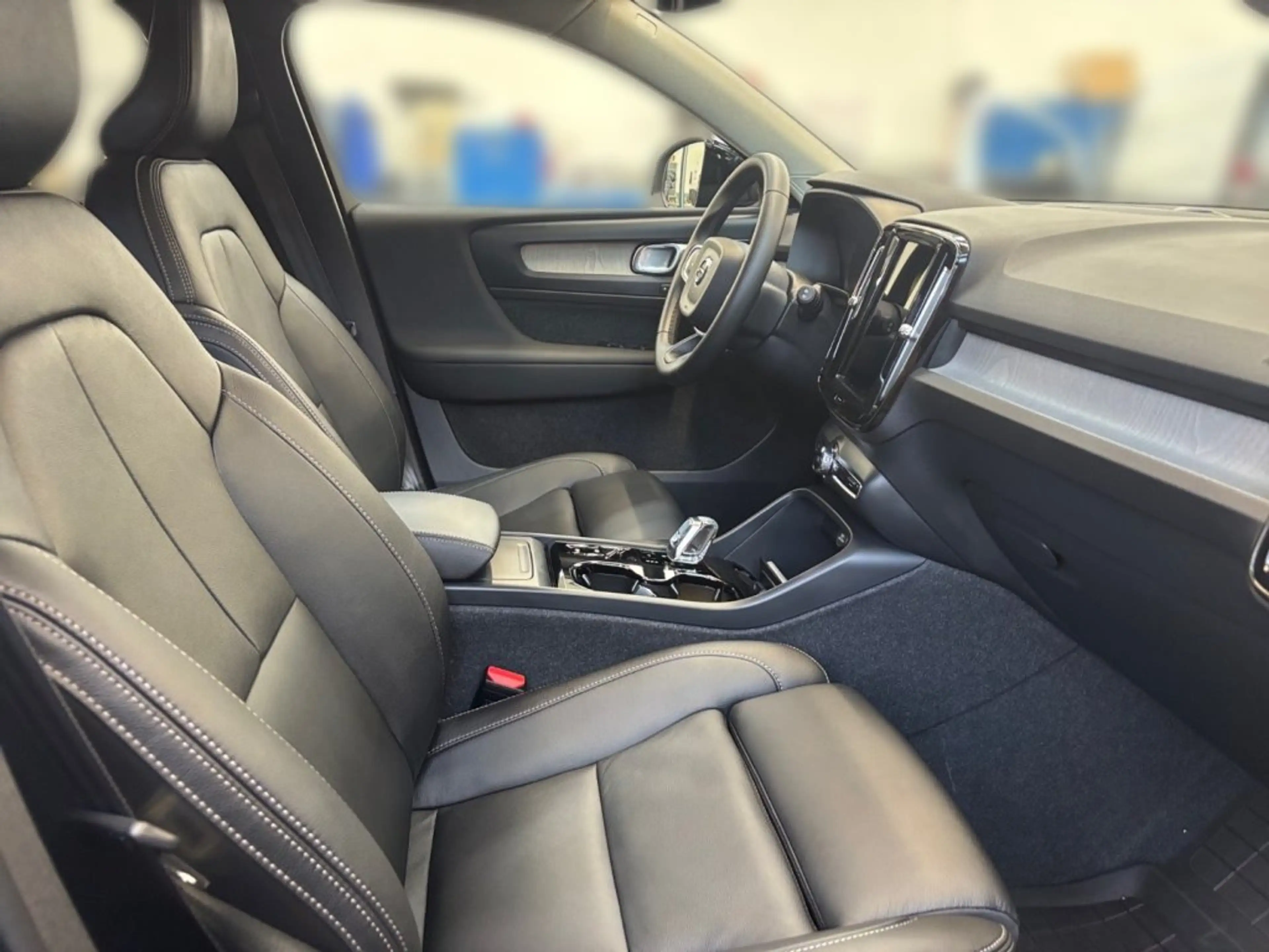 Volvo XC40 B3 Plus Dark Aut. — photo 5