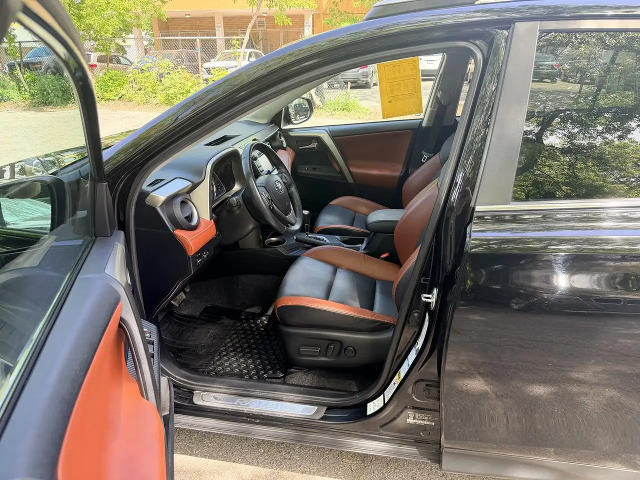 Toyota RAV 4 photo Toyota RAV 4