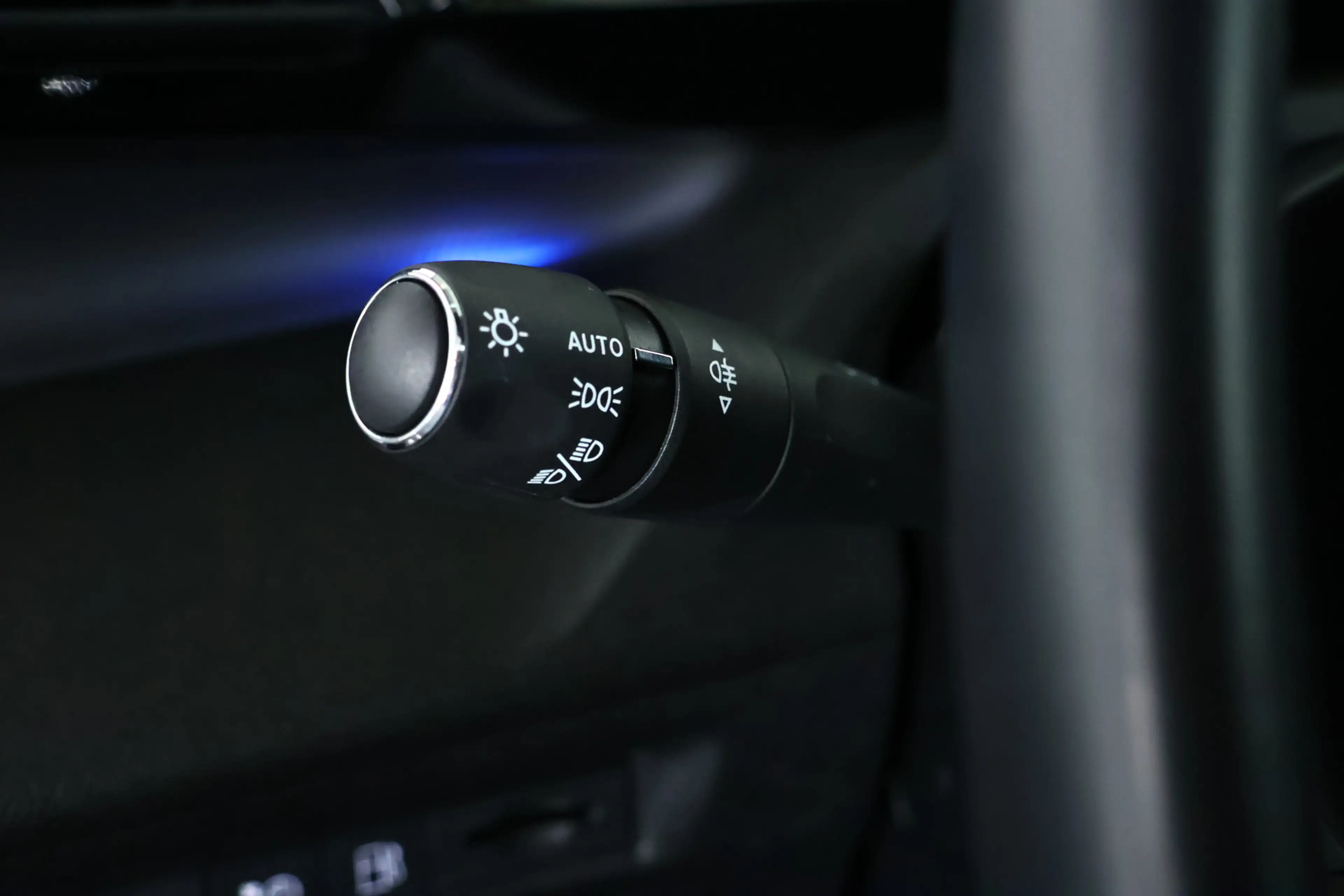 Peugeot 308 SW 1.6 Plug-in Hybrid 180 GT Navi / Carplay /. LED — photo 21