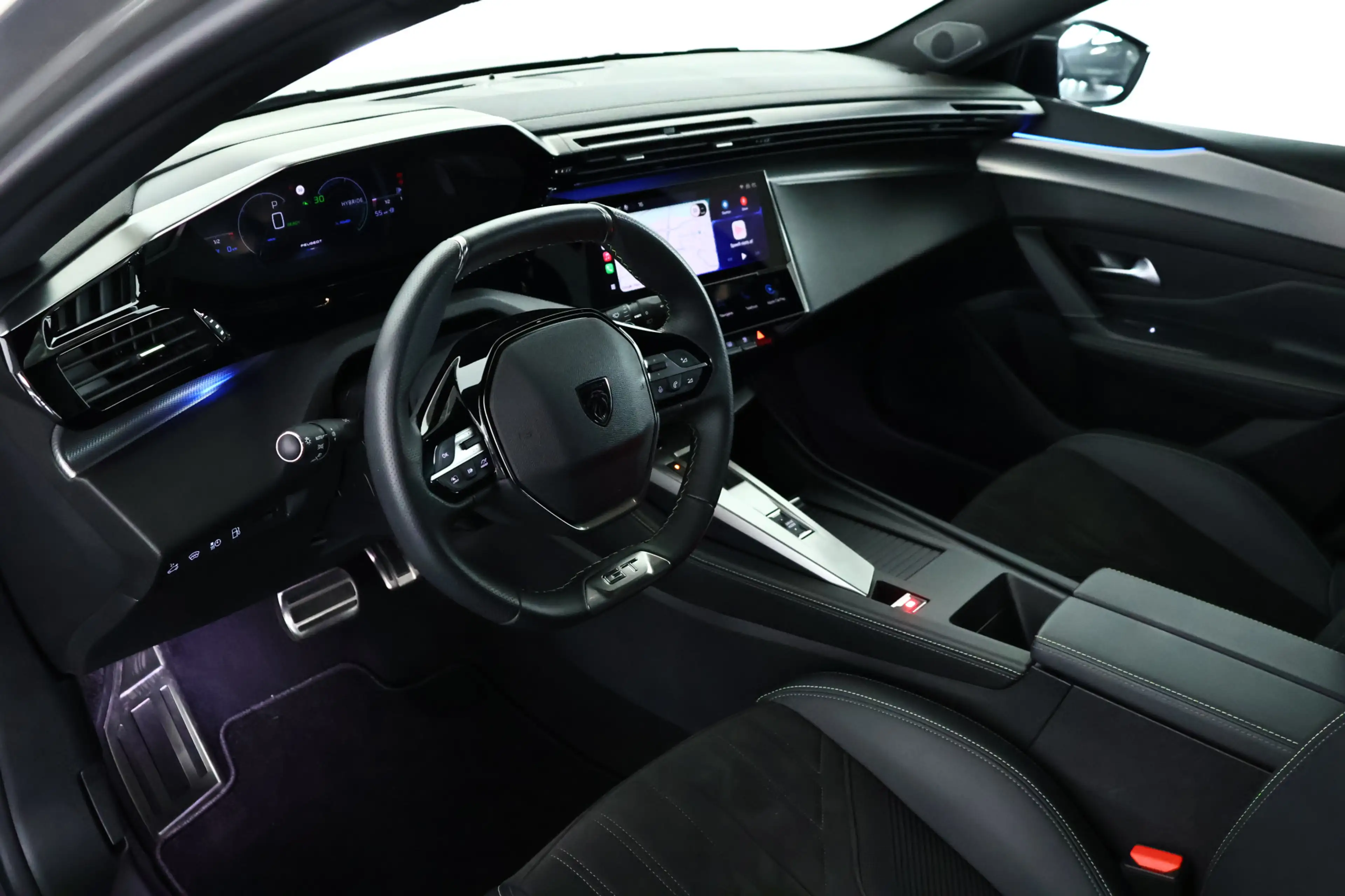 Peugeot 308 SW 1.6 Plug-in Hybrid 180 GT Navi / Carplay /. LED — photo 11