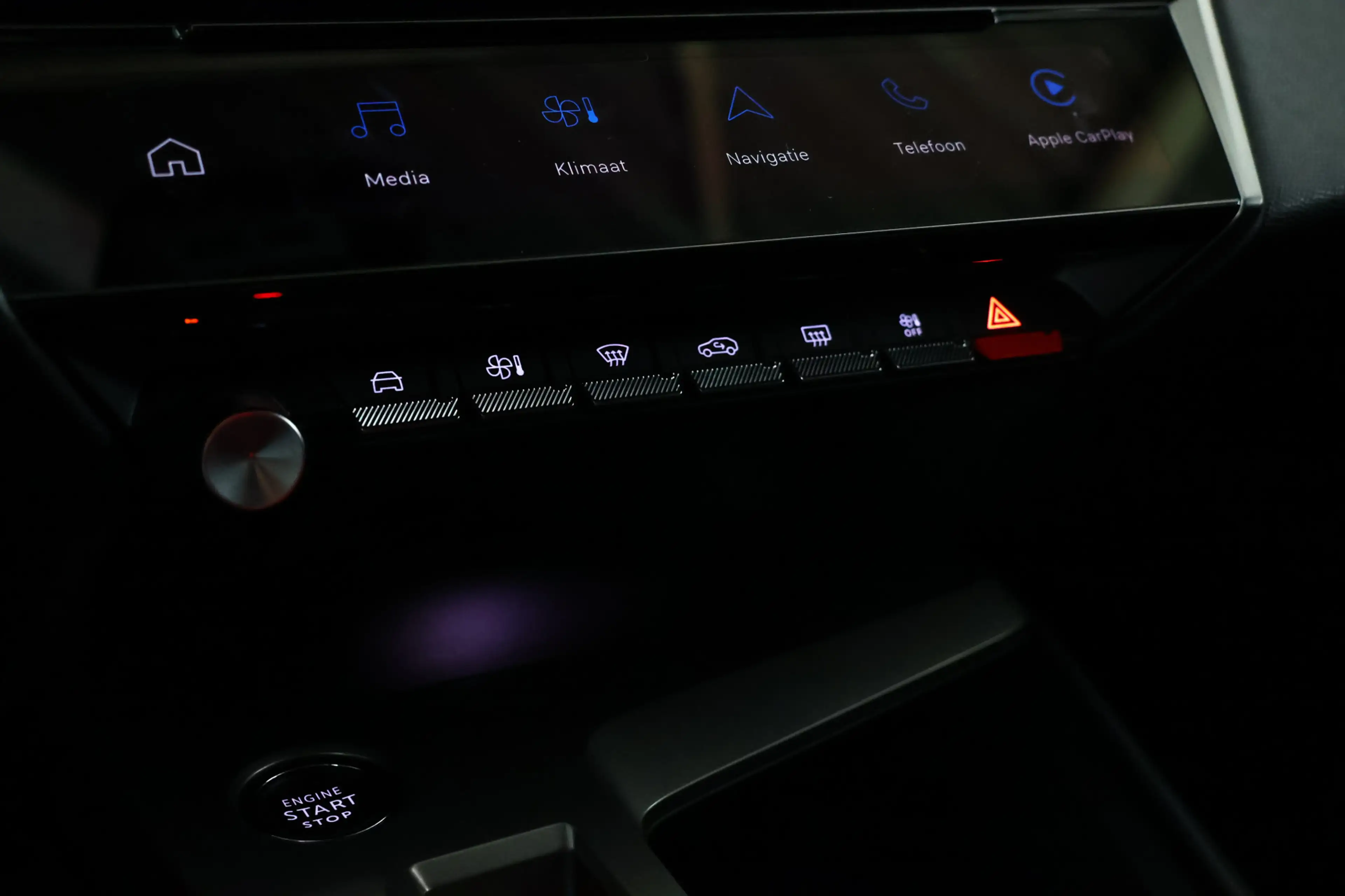 Peugeot 308 SW 1.6 Plug-in Hybrid 180 GT Navi / Carplay /. LED — photo 28