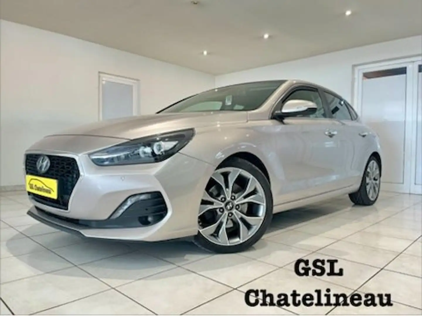 Hyundai i30 Fastback 1.4T-GDi 140cv Shine DCT Navi/Clim/Cruise Beige - 1