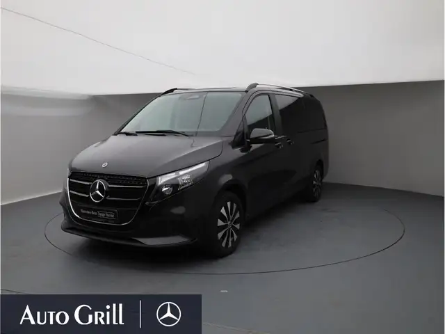 Mercedes-Benz V 220