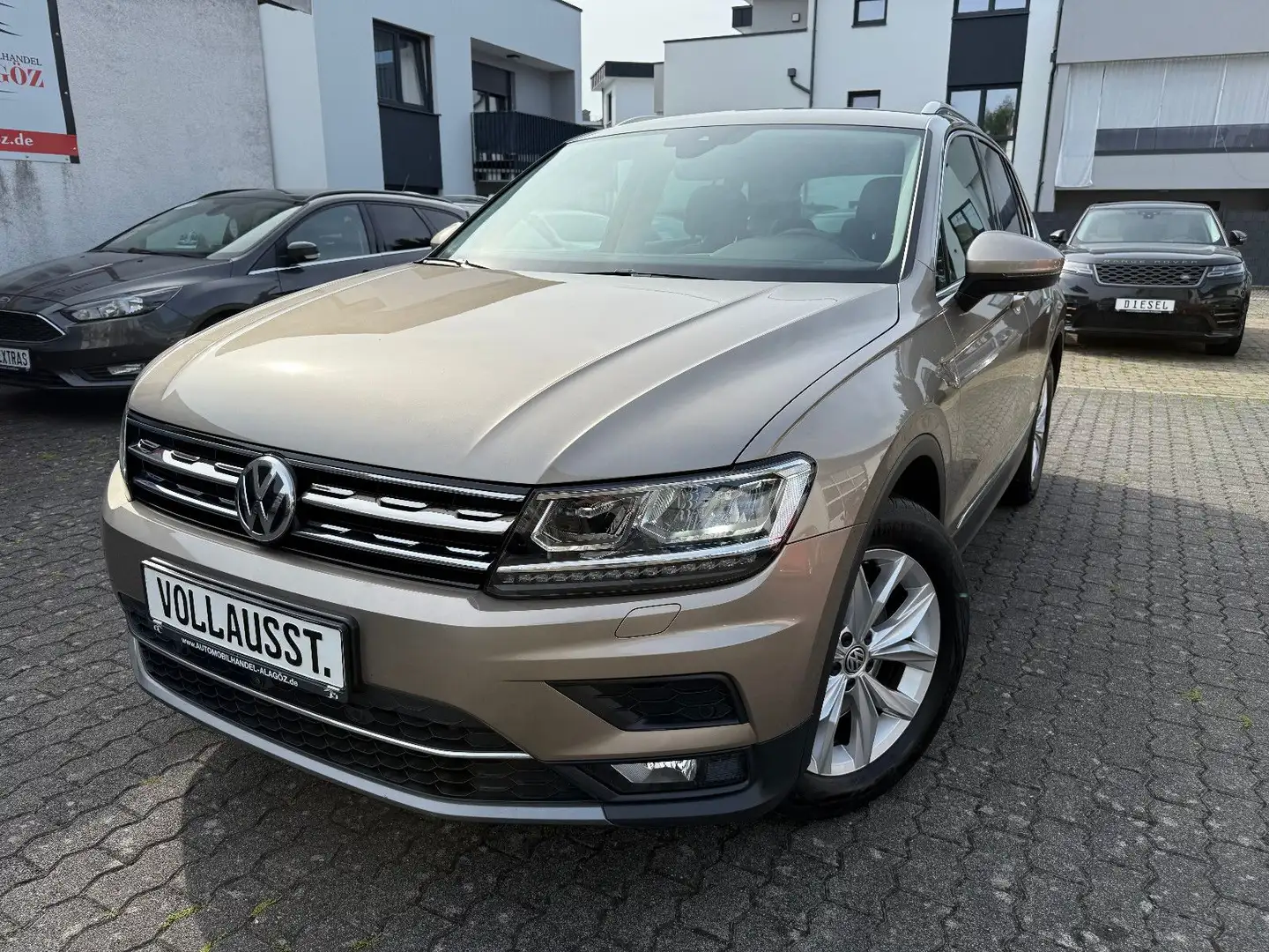 Volkswagen Tiguan TIGUAN 2.0 TSI DSG BMT 4MOTION HIGHLINE 4xKAMERA Beige - 1