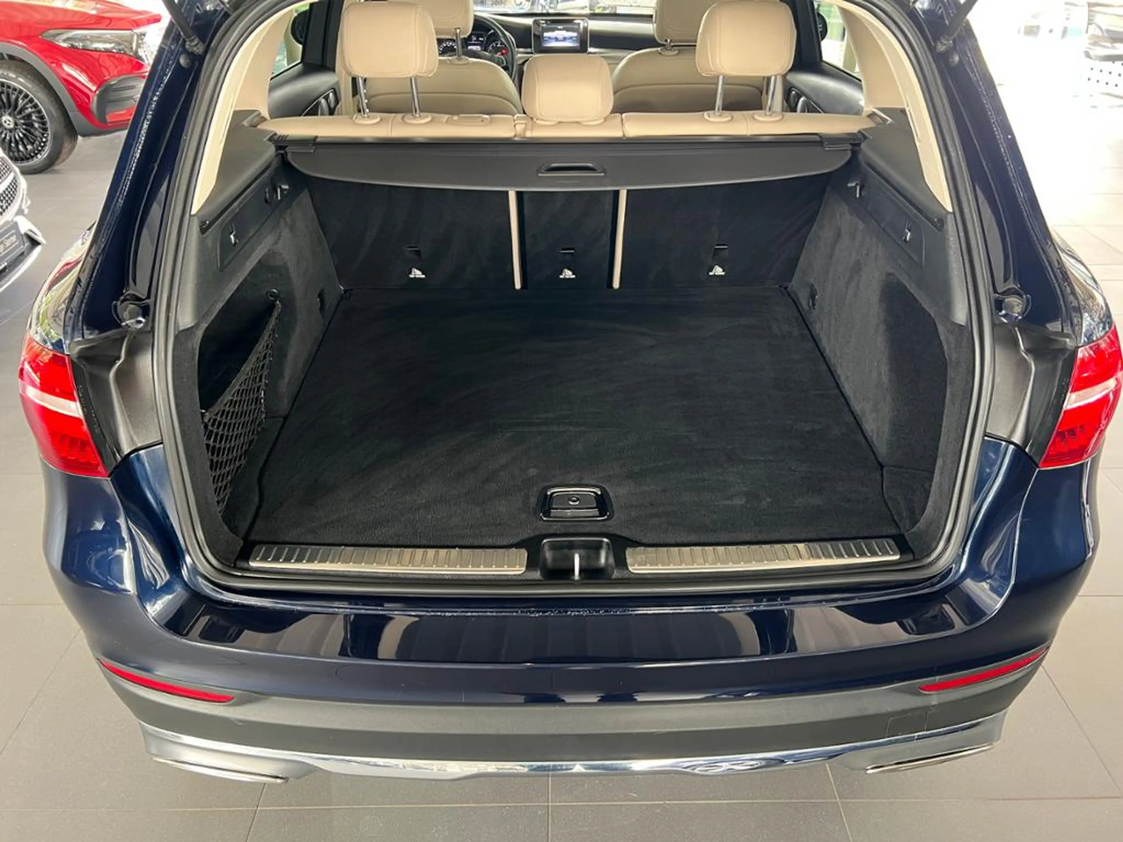 Mercedes-Benz GLC 300 4MATIC MBUX+Burm+Pano+SHD+Xenon+Cam.+AUT — photo 12