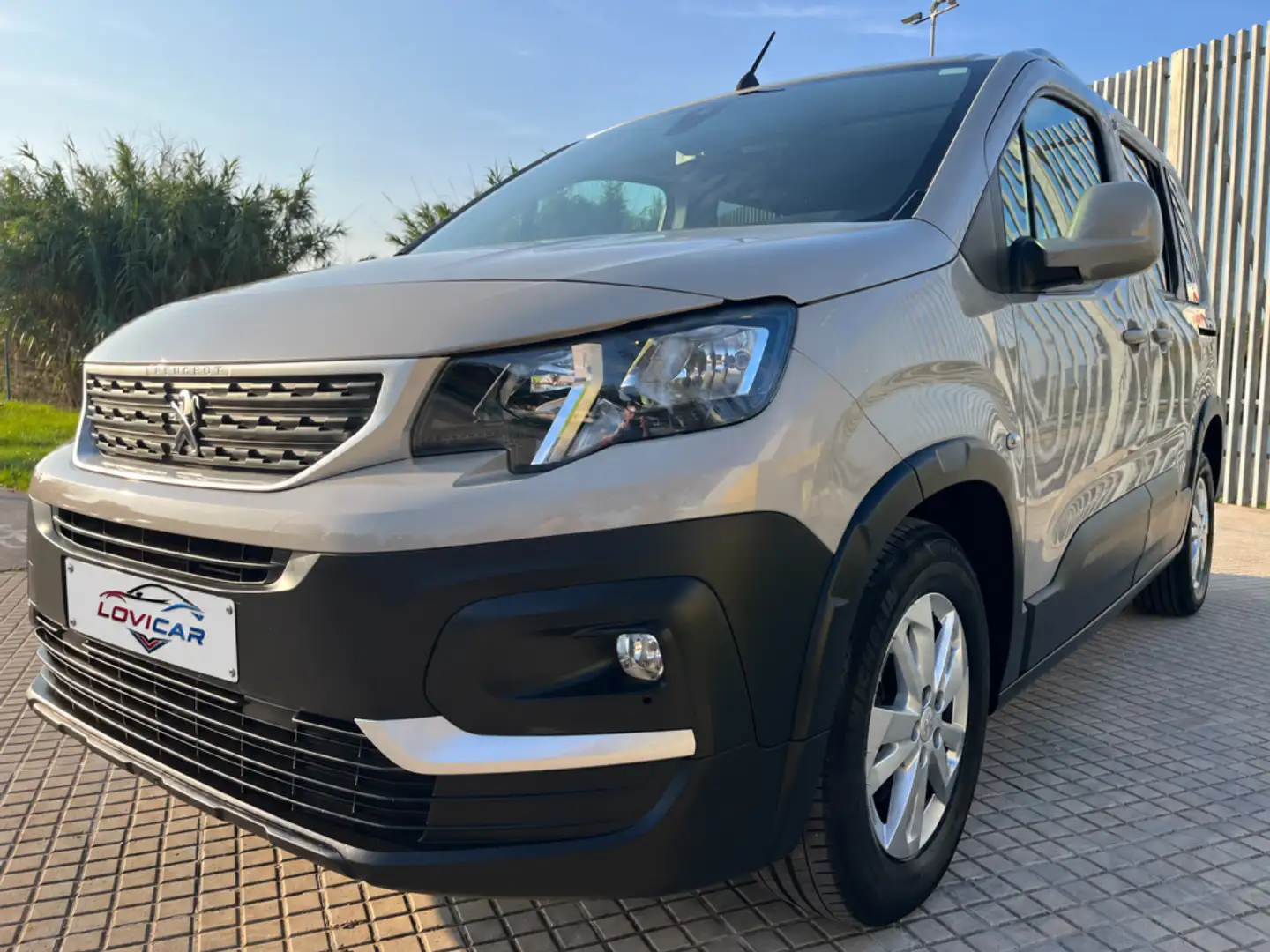Peugeot Rifter 1.5BlueHDi S&S Standard Active 130 Beige - 1