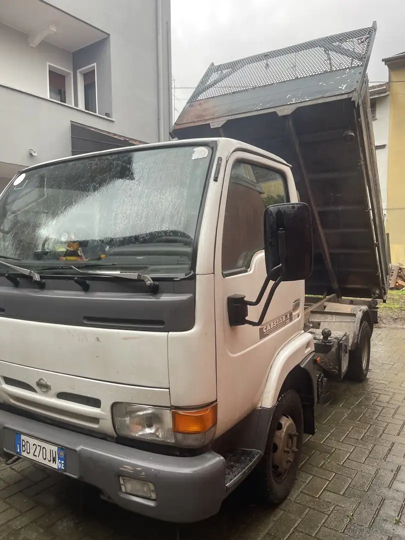 Nissan Cabstar - 2
