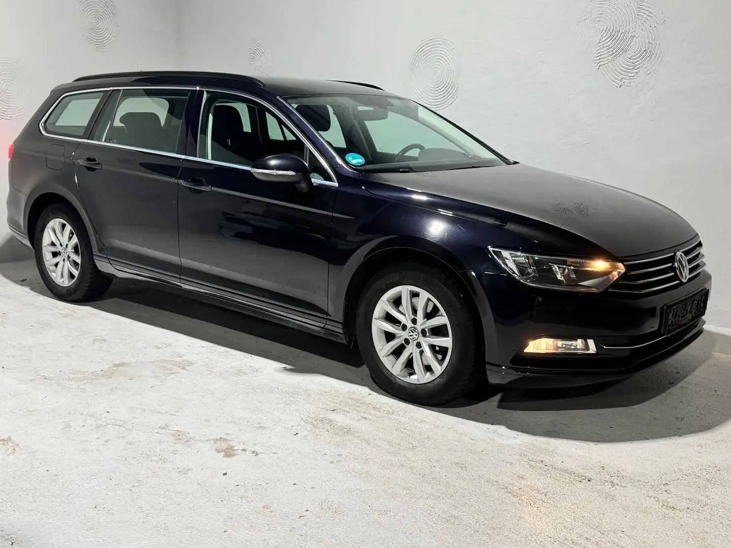 Volkswagen Passat Variant Comfortline *ACC*Kamera*Lenkradhz Schwarz - 2