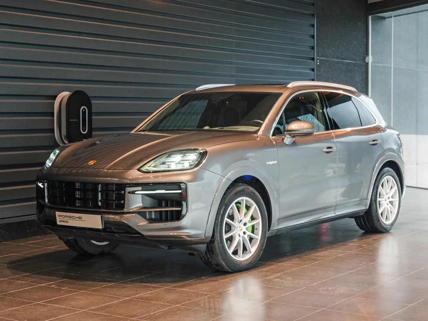 Porsche Cayenne E-Hybrid Grijs - 1