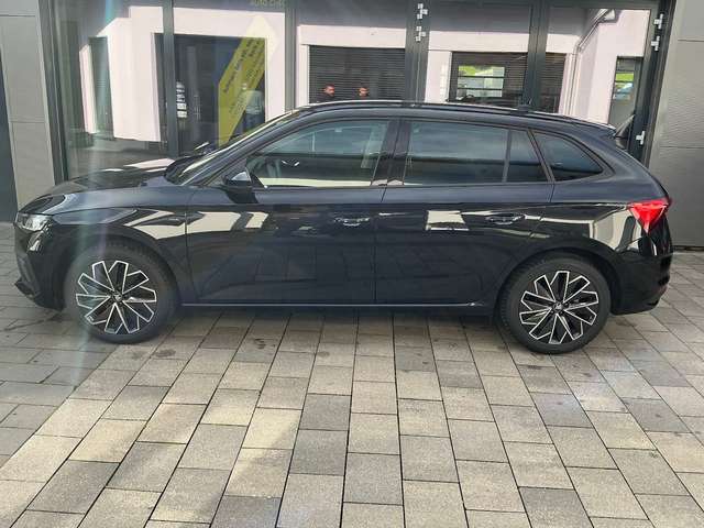 Imagine Skoda Scala Tour 1,5 TSI DSG AHK+Matrix+Navi+ACC+Kamer