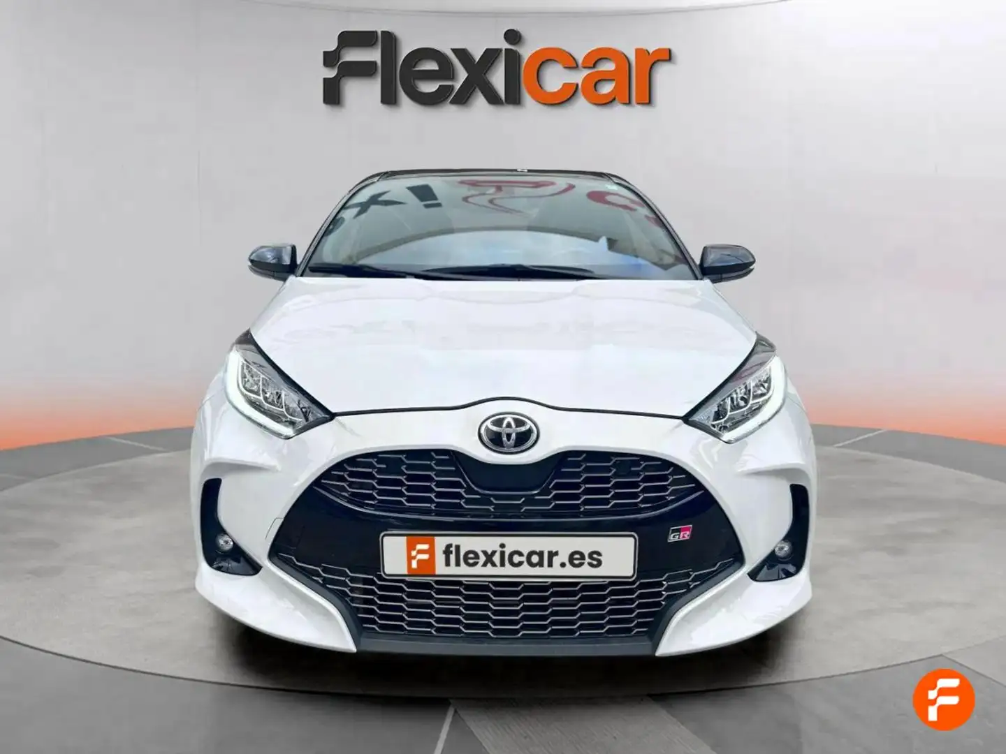 Toyota Yaris 1.5 120H GR Sport Plus Blanco - 2