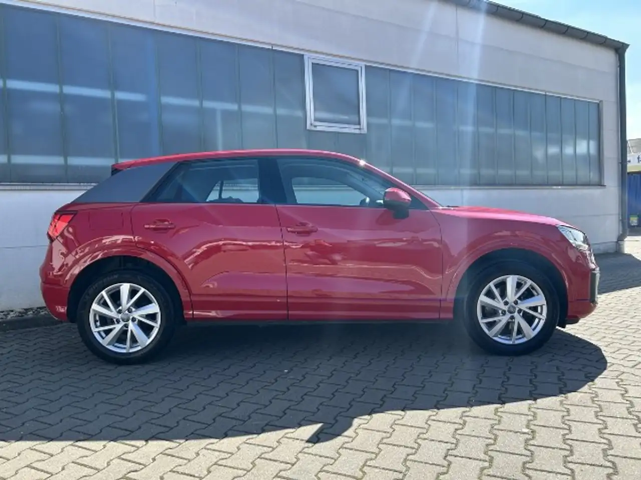 Audi Q2 1.4 TFSI Sport — photo 3