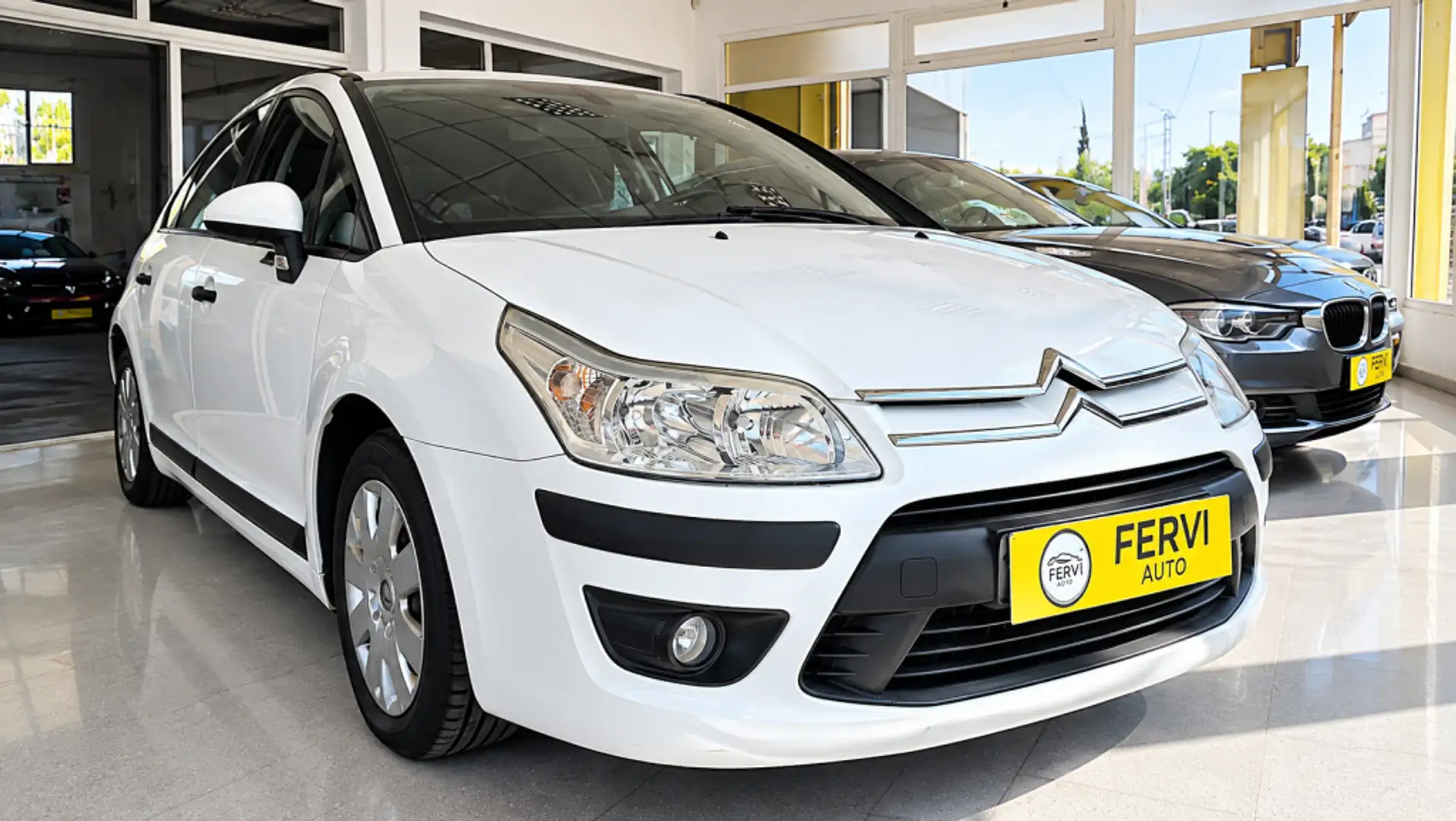 Citroen C4 Berlina Automático de 5 Puertas Blanco - 1