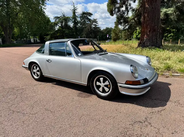 Porsche 911 S 2.4 Targa