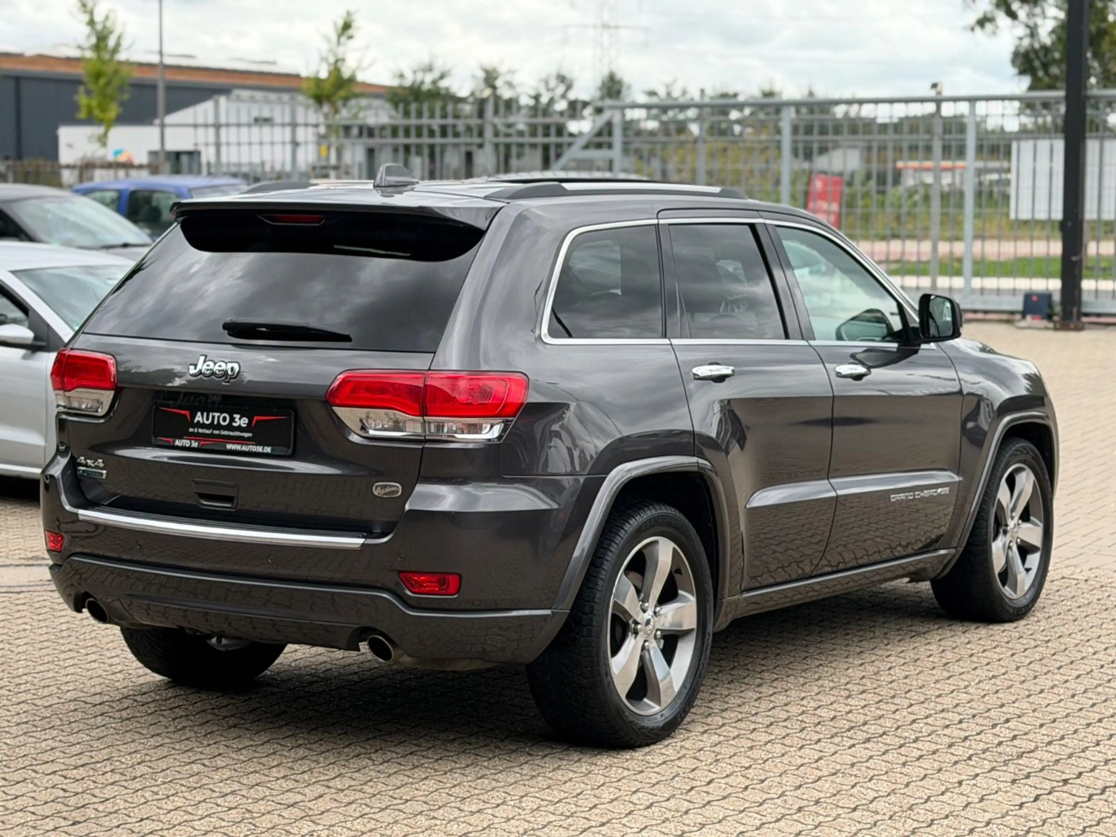 Jeep Grand Cherokee 3.0 CRD Overland Leder Pano AHK.. — photo 7