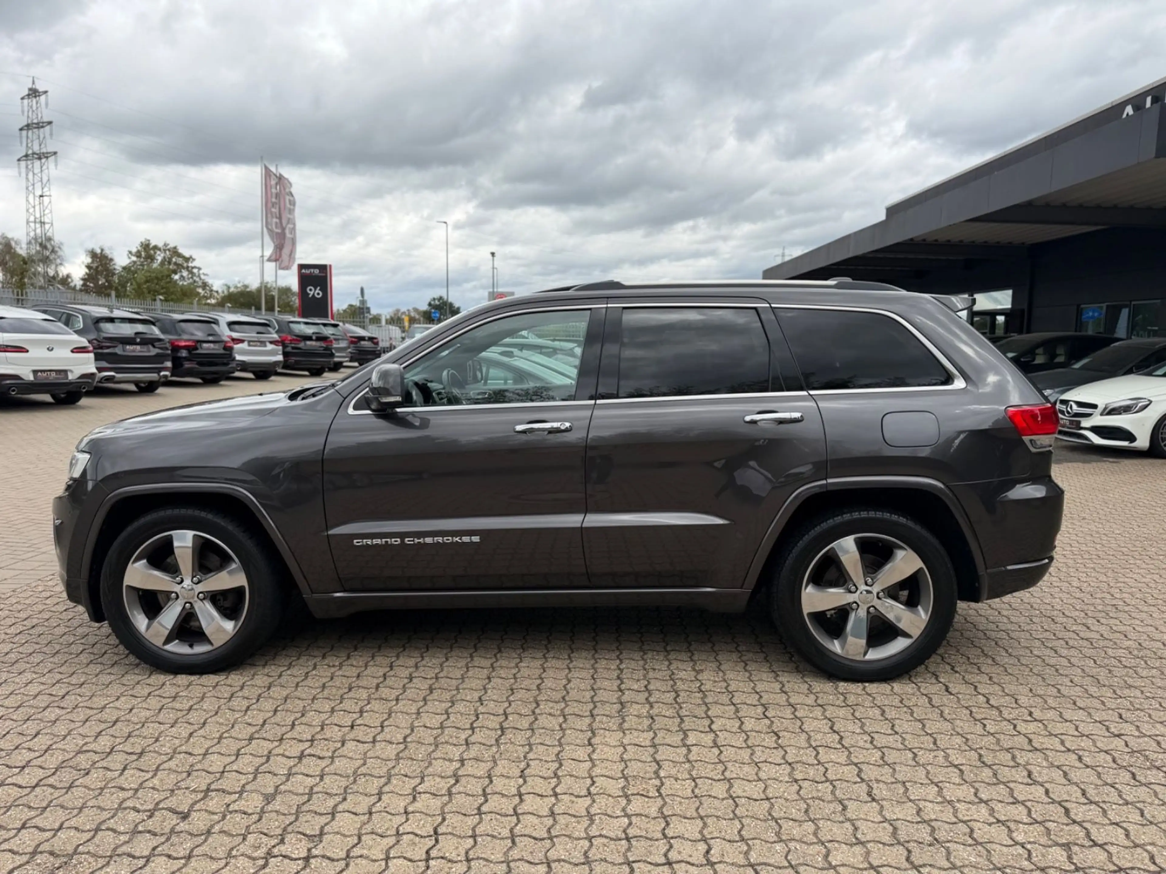 Jeep Grand Cherokee 3.0 CRD Overland Leder Pano AHK.. — photo 9