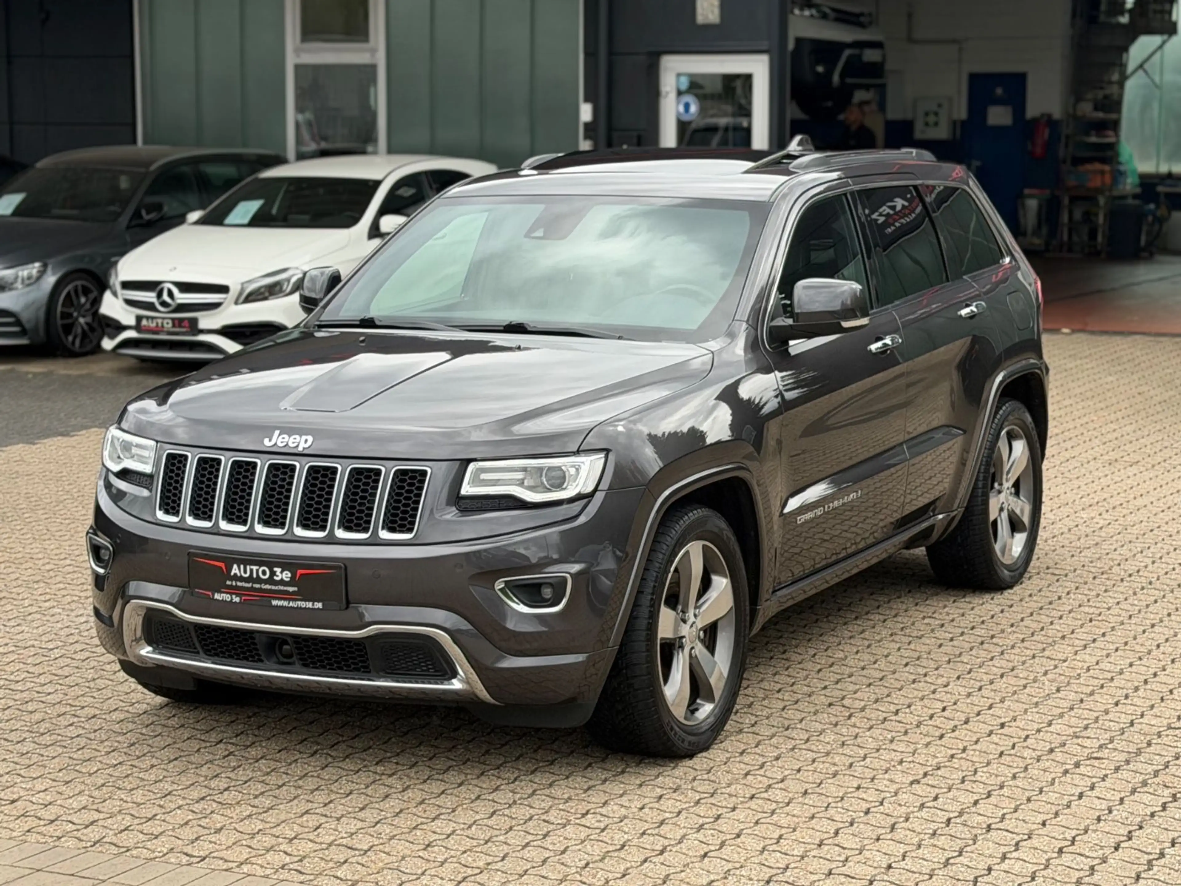 Jeep Grand Cherokee 3.0 CRD Overland Leder Pano AHK.. — photo 4