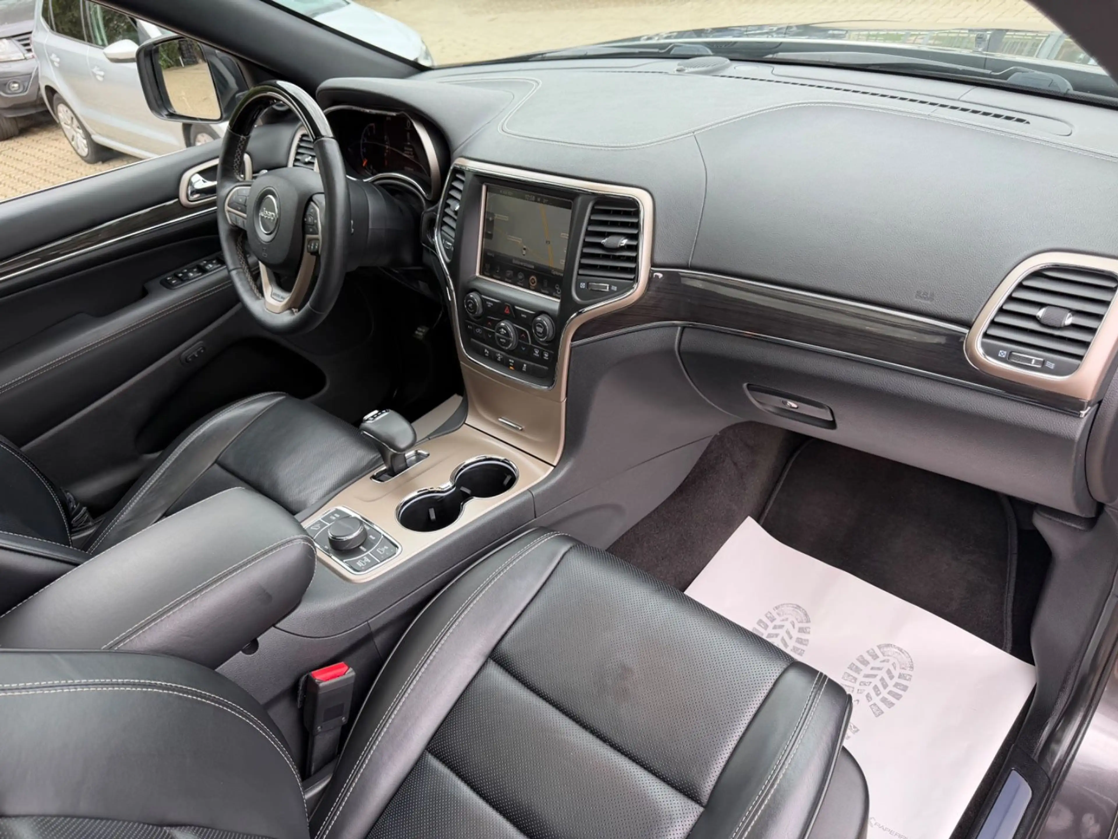 Jeep Grand Cherokee 3.0 CRD Overland Leder Pano AHK.. — photo 12