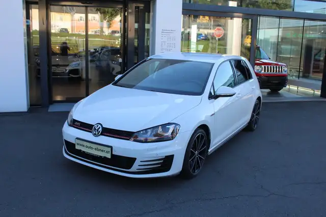 Volkswagen Golf GTI GTI Performance DSG