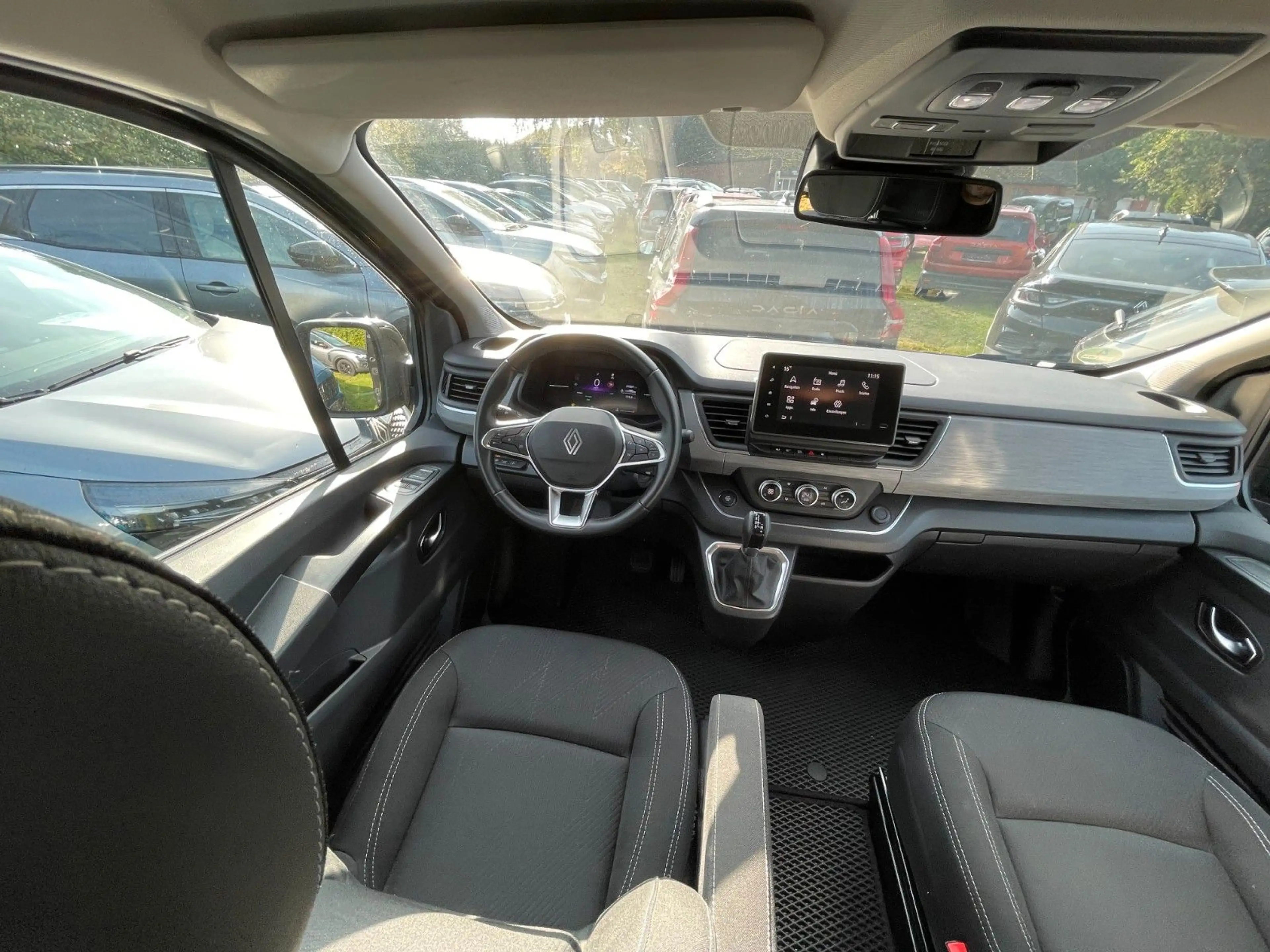 Renault Trafic Combi L2H1 Grand SpaceClass — photo 15