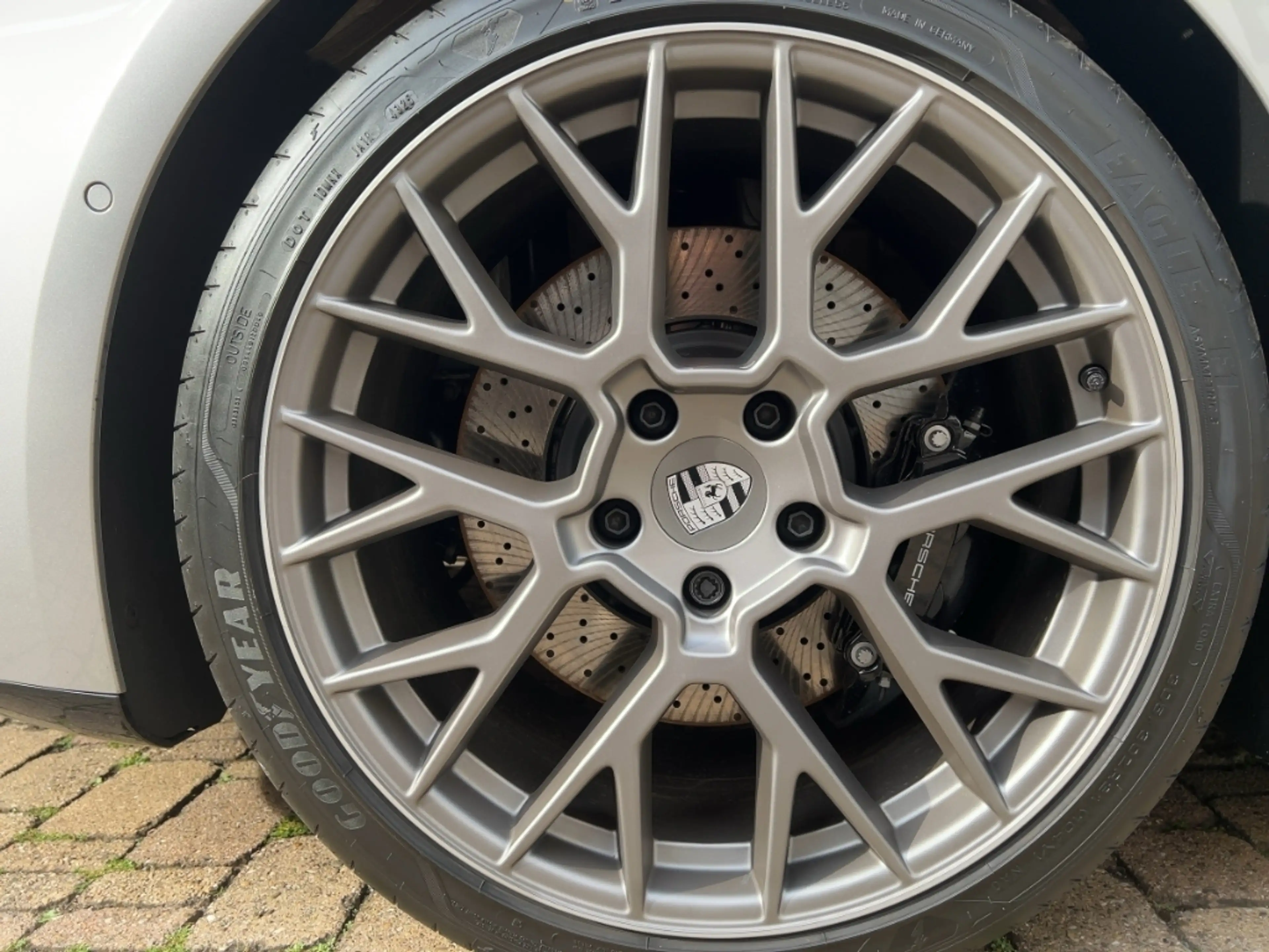 Porsche 992 .2 Carrera 4S / Chrono/ Sportabg./ Bose/ 360 — photo 7