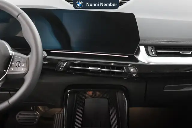 BMW Ix1 view 11