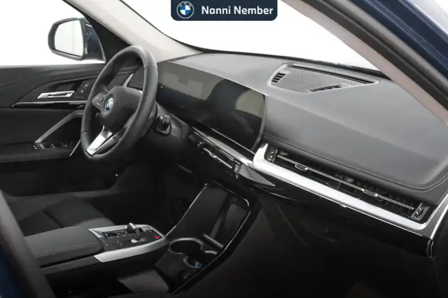 BMW Ix1 view 8