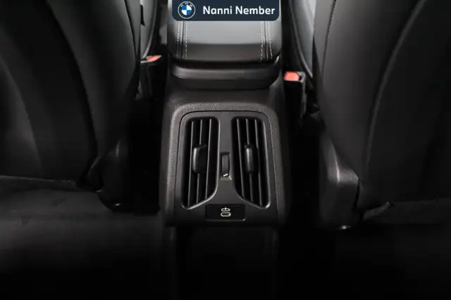 BMW Ix1 view 15