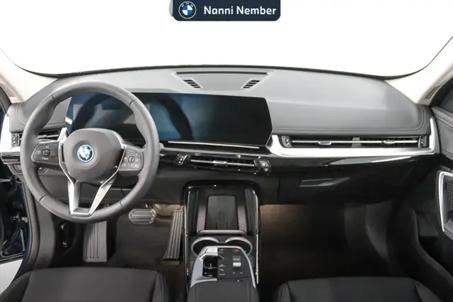 BMW Ix1 view 10