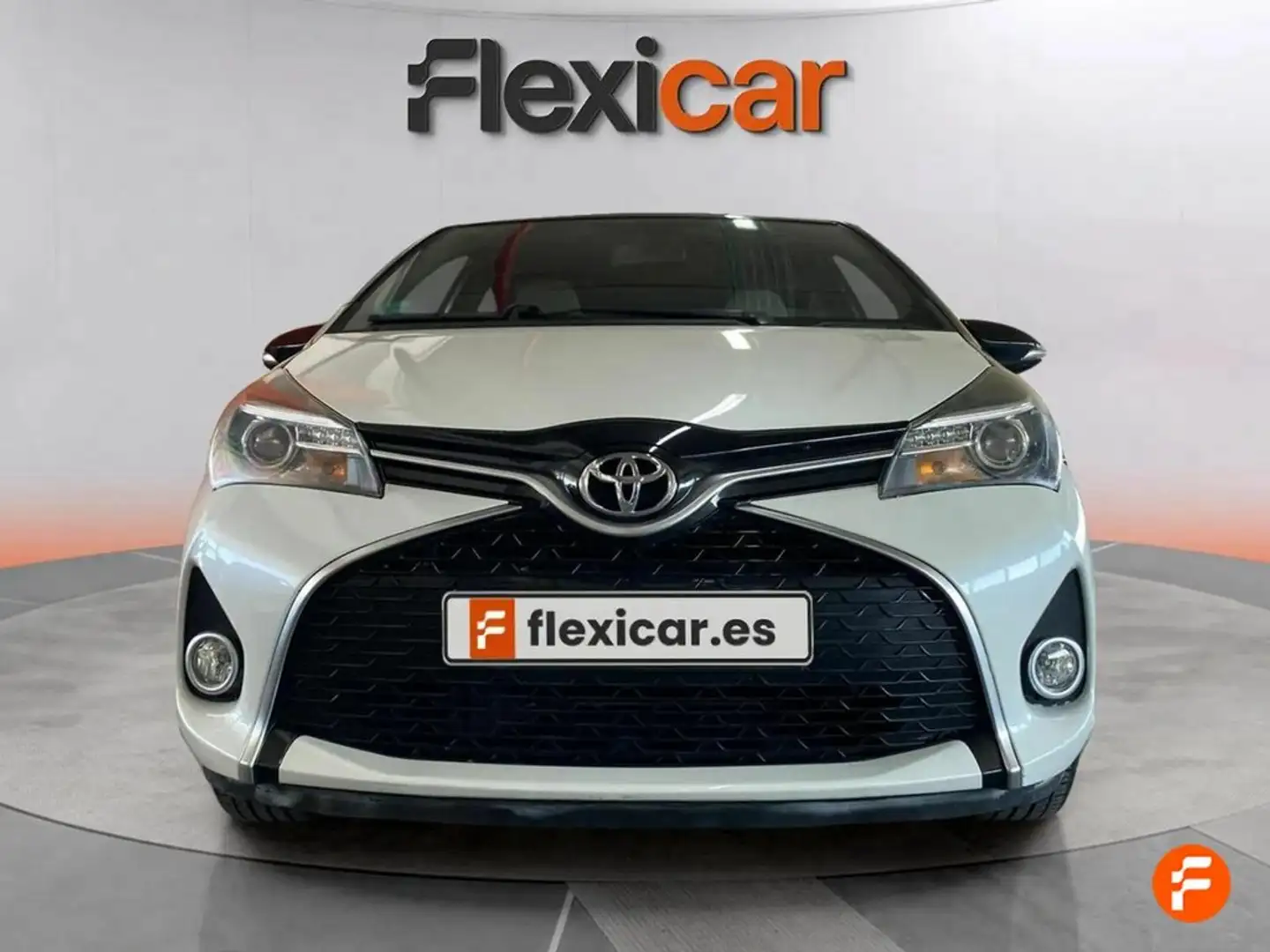 Toyota Yaris 1.3 100 Feel White - 2