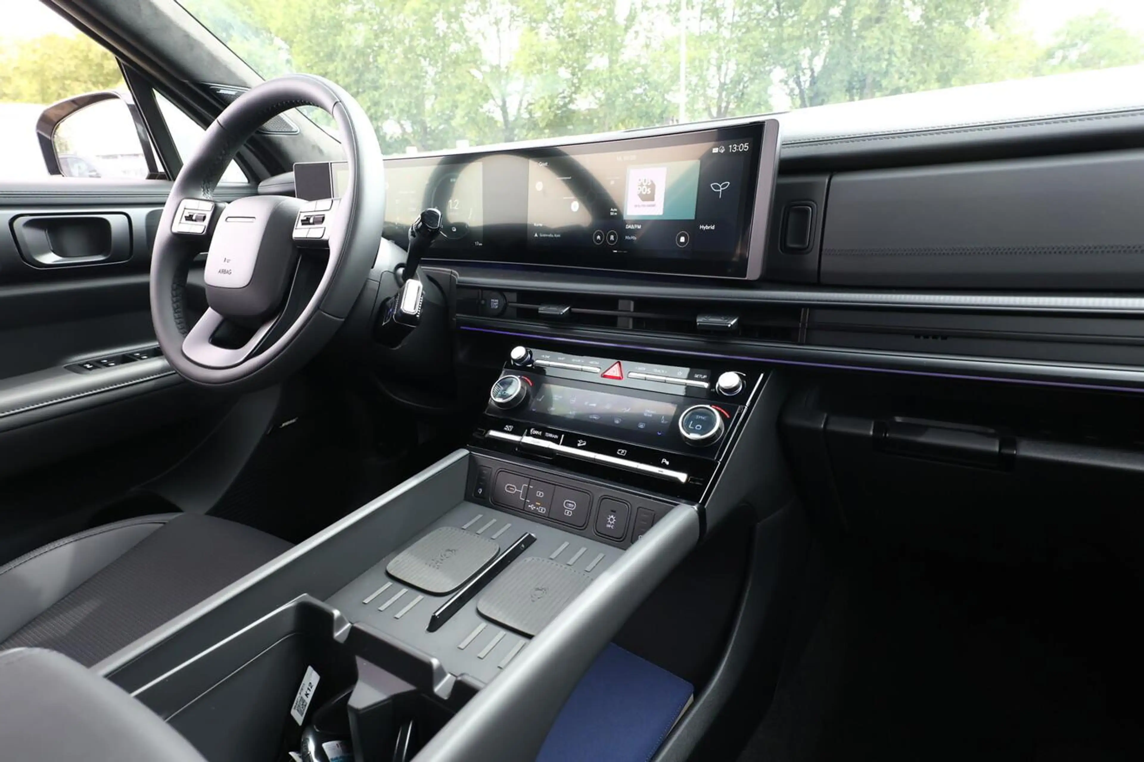 Hyundai SANTA FE HEV 4WD Blackline 7S Nappa Pano 20Z HUD 132 kW ... — photo 9