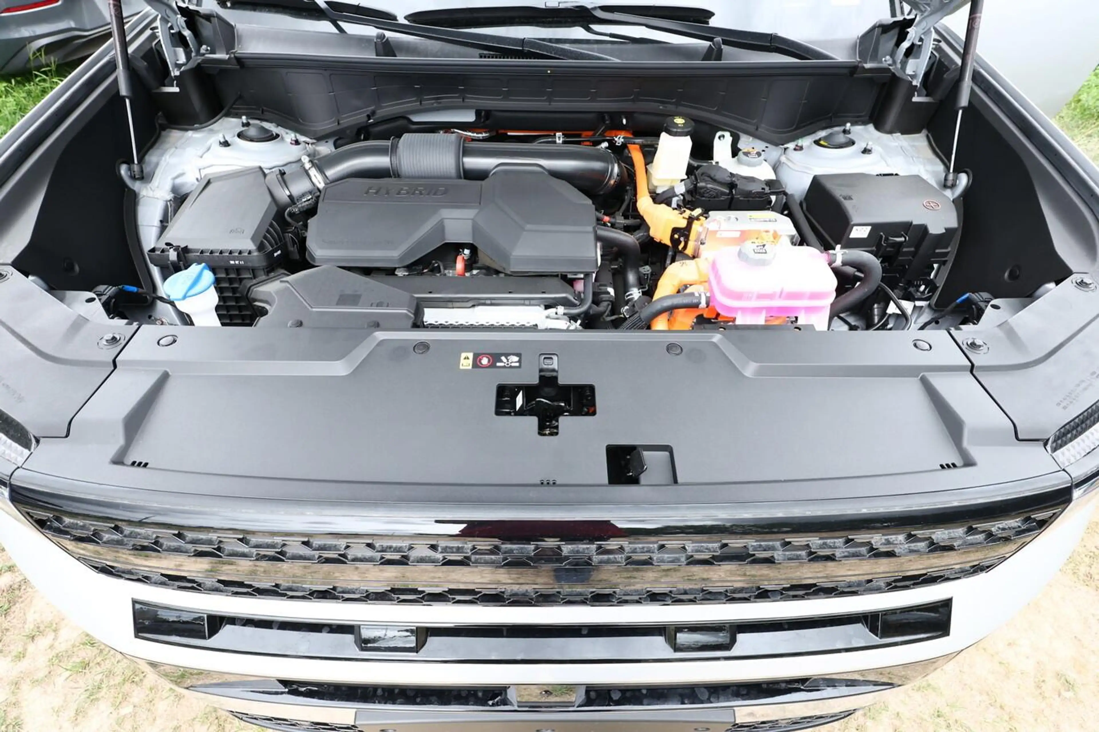 Hyundai SANTA FE HEV 4WD Blackline 7S Nappa Pano 20Z HUD 132 kW ... — photo 12