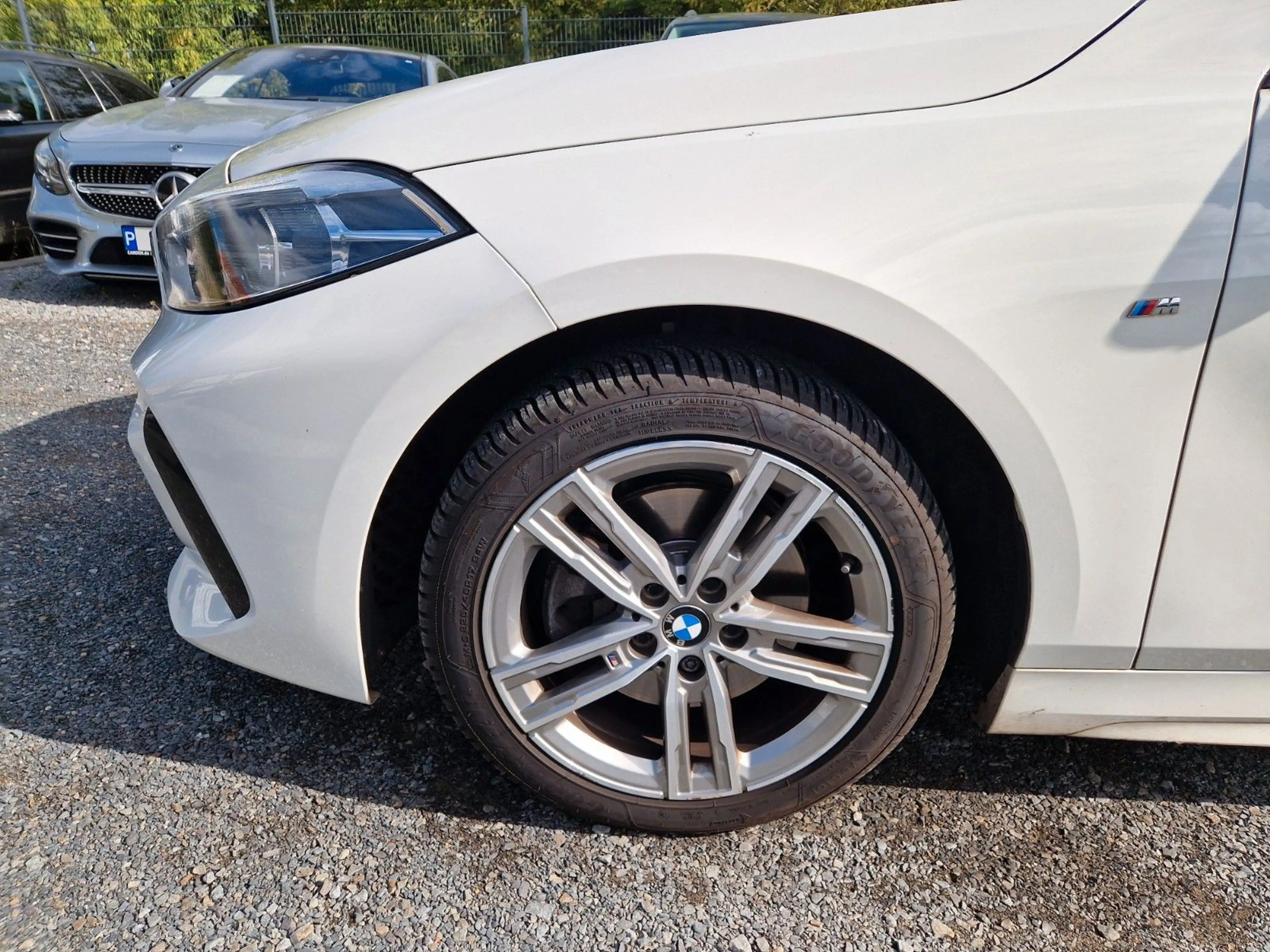 BMW 118 i M Sport AT LEDER LIVECOCKPIT — photo 4