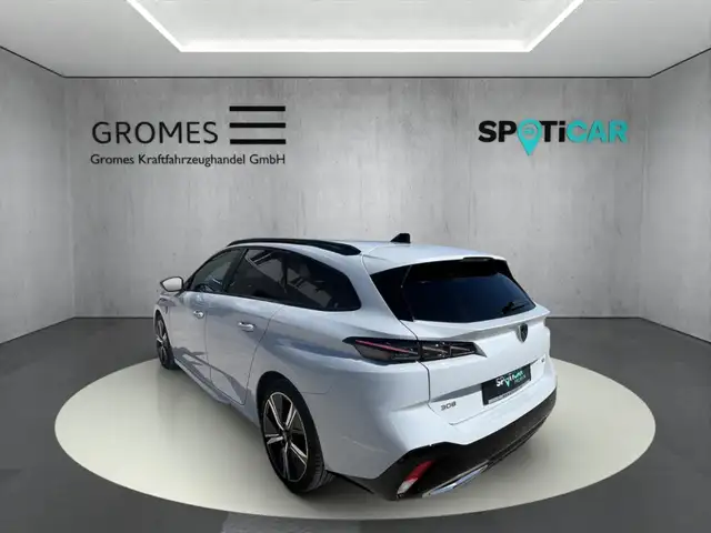 Peugeot 308 view 5
