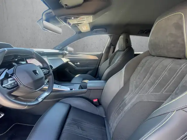 Peugeot 308 view 9