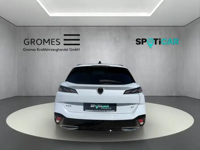 Peugeot 308 view 4