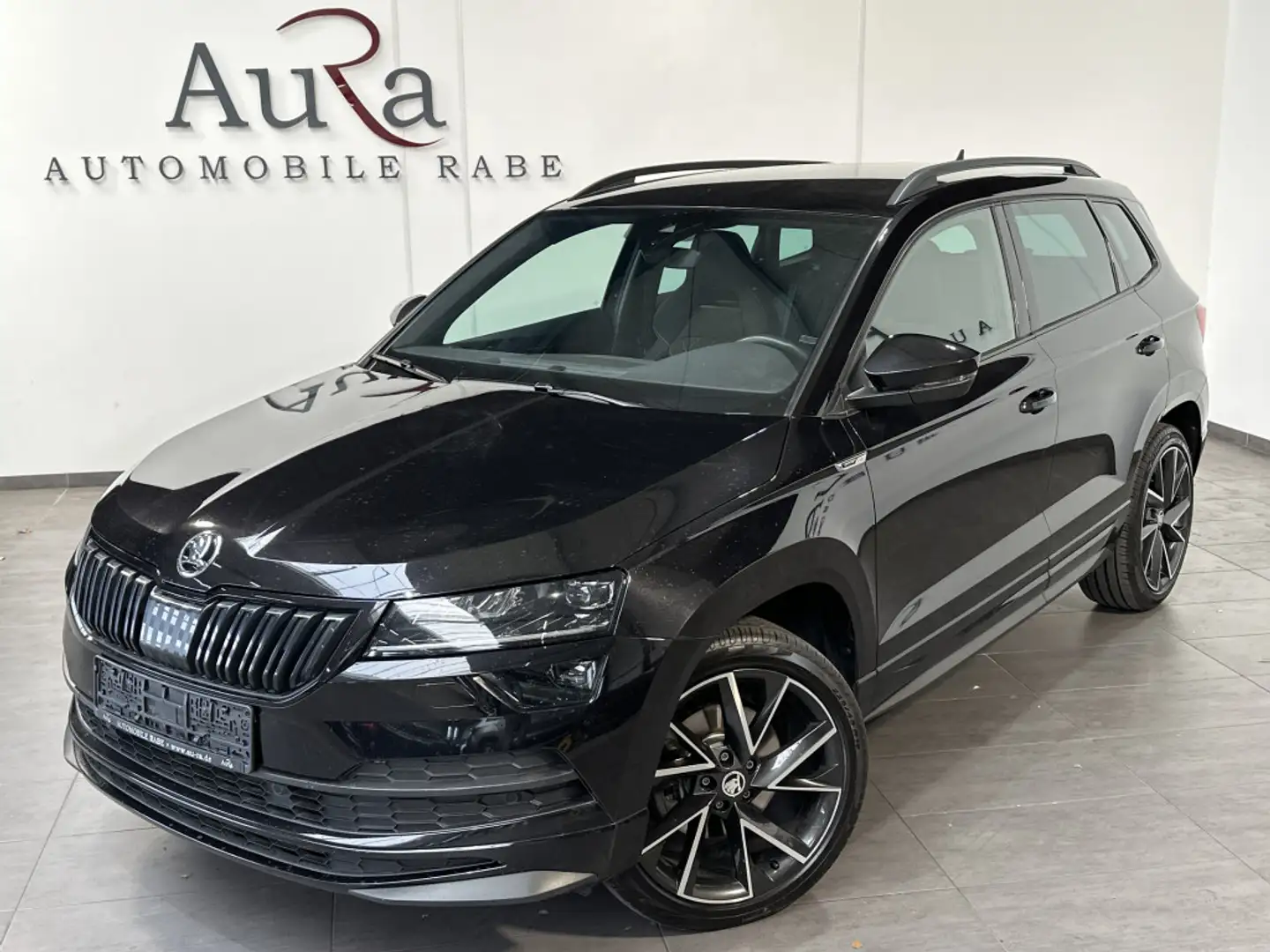 Skoda Karoq 2.0 TDI DSG 4x4 Sportline NAV+LED+ACC+KAM Černá - 2