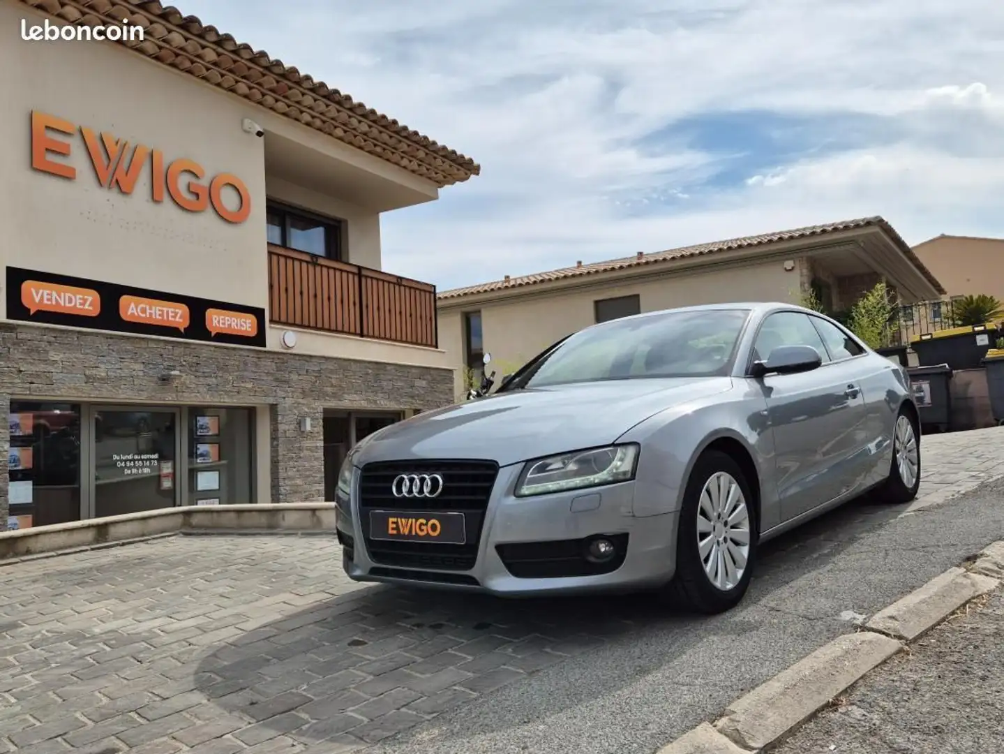 Audi A5 COUPE 1.8 TFSI 160 S-LINE SUIVI COMPLET ++ 2EME MA Gris - 1