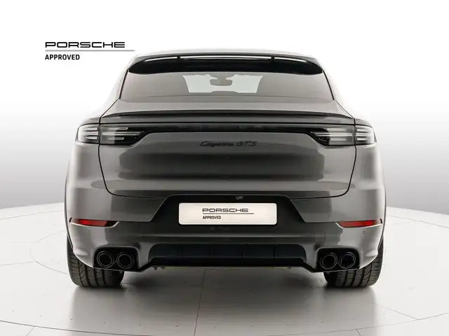 Porsche Cayenne view 5