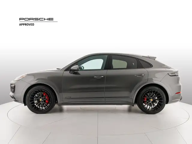 Porsche Cayenne view 2