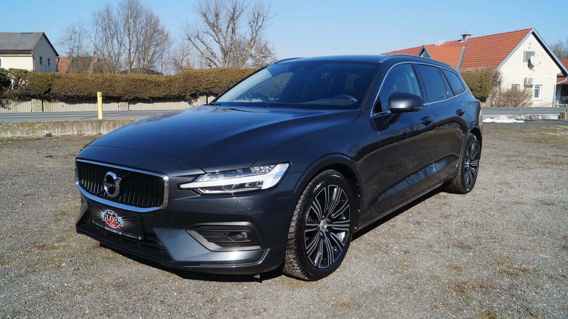 Volvo V60 D3 Momentum Pro Geartronic, UNFALLFREI, GARANTIE Grau - 1