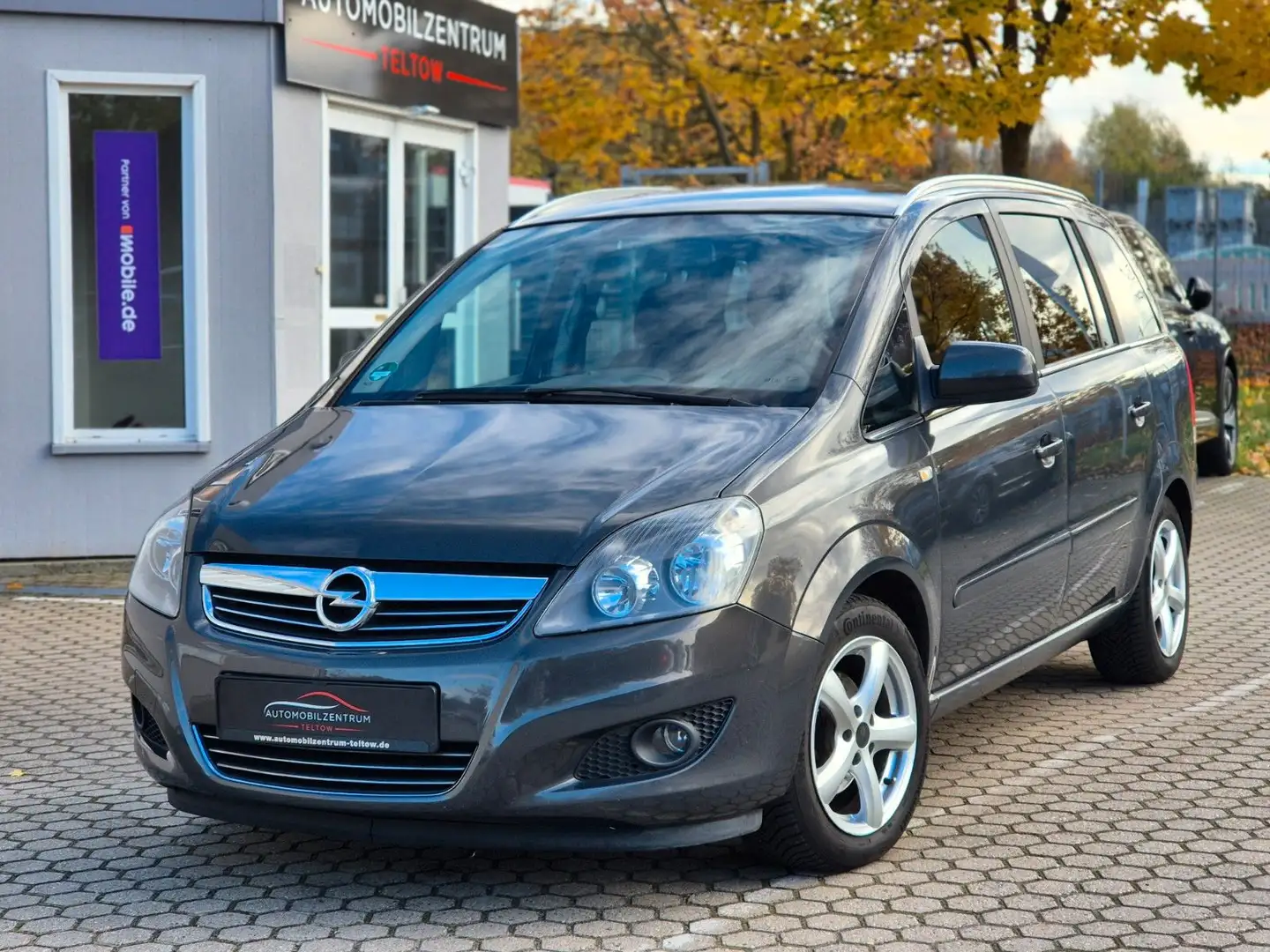 Opel Zafira B 1.6 Family LPG Gasanlage 7-Sitzer Grau - 1