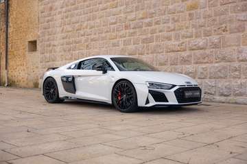 R8 V10 Plus Performance Quattro tronic 7