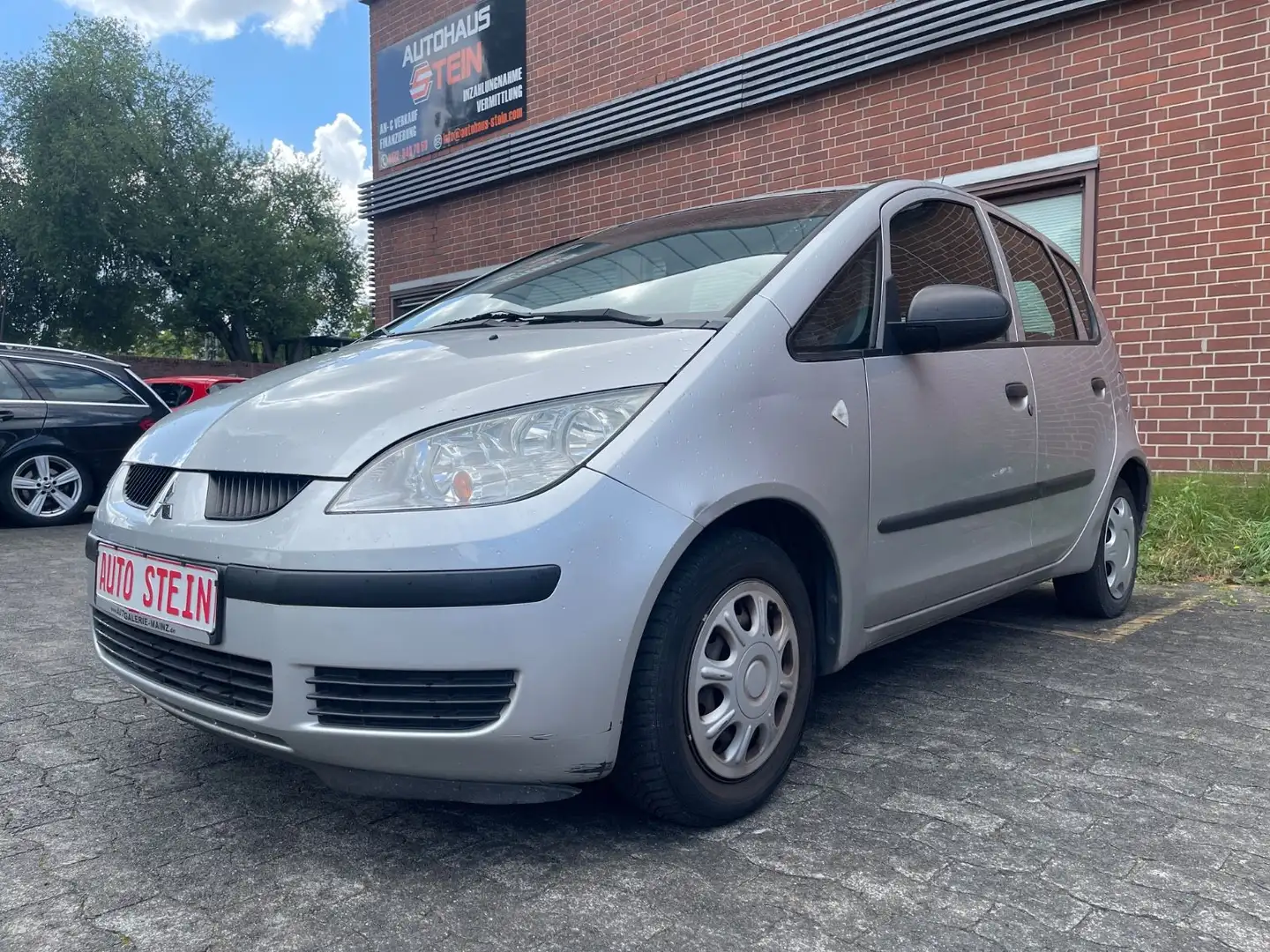 Mitsubishi Colt CZ3 Lim. 5-trg. 1.3 Invite *KLIMA* Argent - 1
