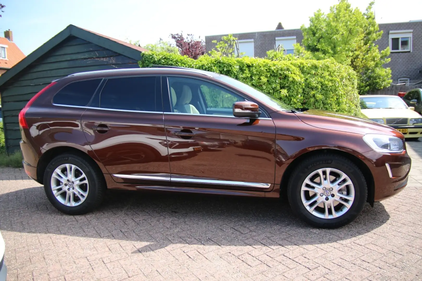 Volvo XC60 2.0 T5 FWD Summum Brun - 2