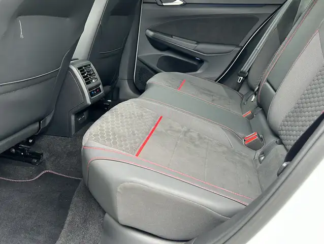 Volkswagen Golf view 14