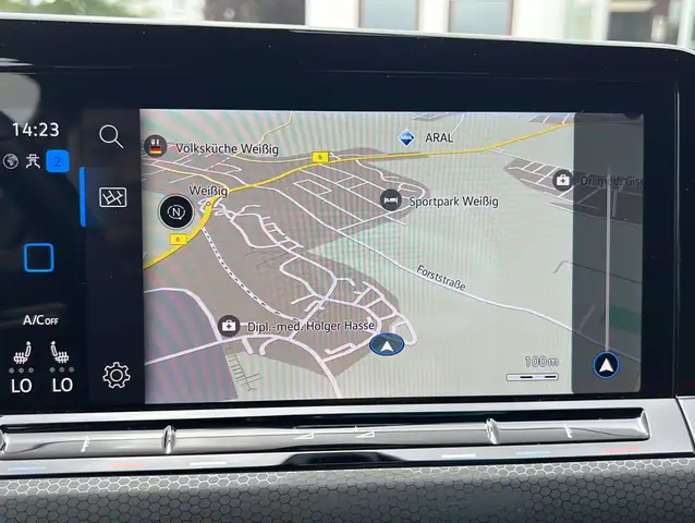 Volkswagen Golf view 10